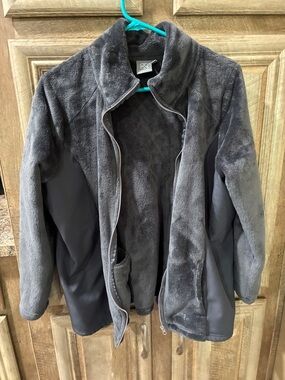 Daisy Fuentes Gray Plush Teddy Jacket